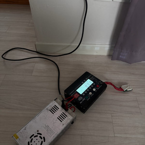 UNA 9 배터리 충전기