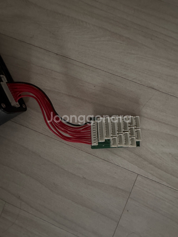 UNA 9 배터리 충전기--3