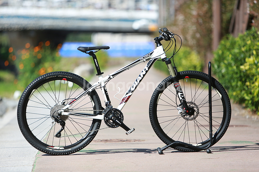 *50만원*최저가*14년 자이언트 타론 0 16인치 S-27.5인치---0