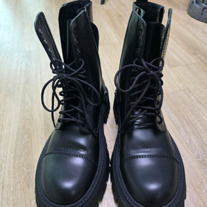 발렌시아가 트랙터 부츠 41