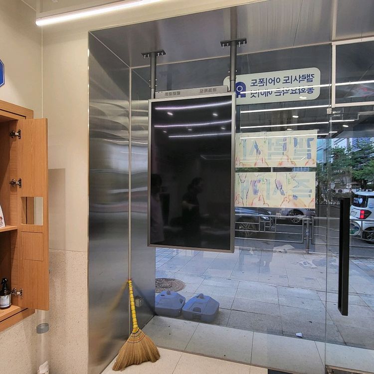 삼성 55인치 LED 모니터 QM55N-DS 양면 모니터.did 창문모니터 이미지