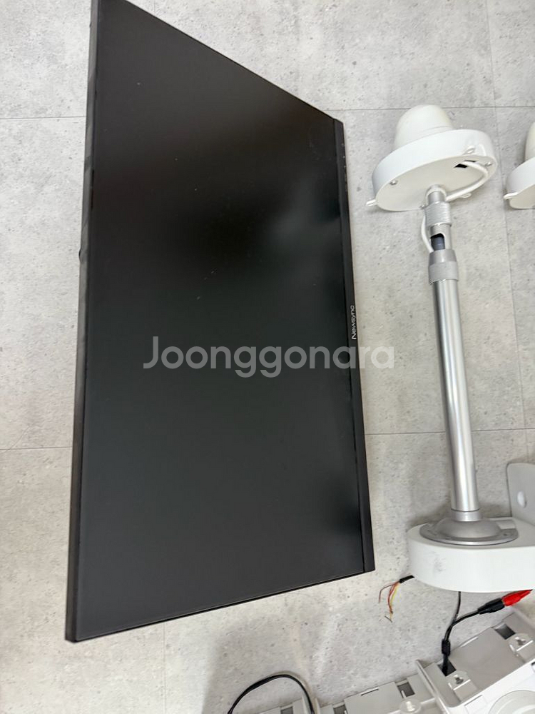 다화cctv 무인매장용 카메라8대 모니터1대 마우스 1대--3