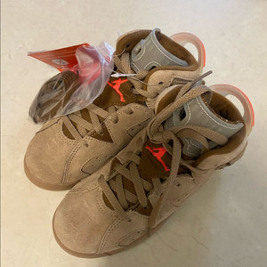 [DH0693-200] 유아용 에어 조던 레트로 6 트래비스 스캇 브리티시 카키 (PS) 12c, 180사이즈 이미지