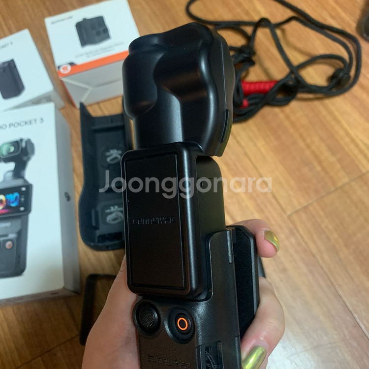 DJI 오즈모 포켓 3 + 배터리 핸들 + 악세--3