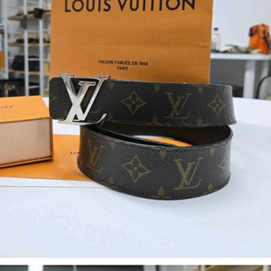 [A급컨디션] 루이비통 리버시블 남성벨트 34