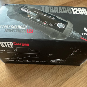 6V/12V 배터리 충전기