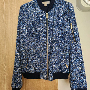 마이클코어스 플로럴 패턴 봄버 자켓
