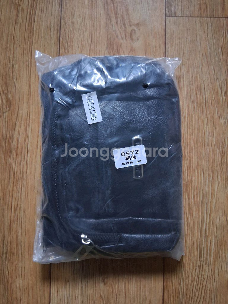 패션 가죽 크로스백/힙색.블랙0572 남여.공용.사진 참고하세요. 사진 그대로예요--2