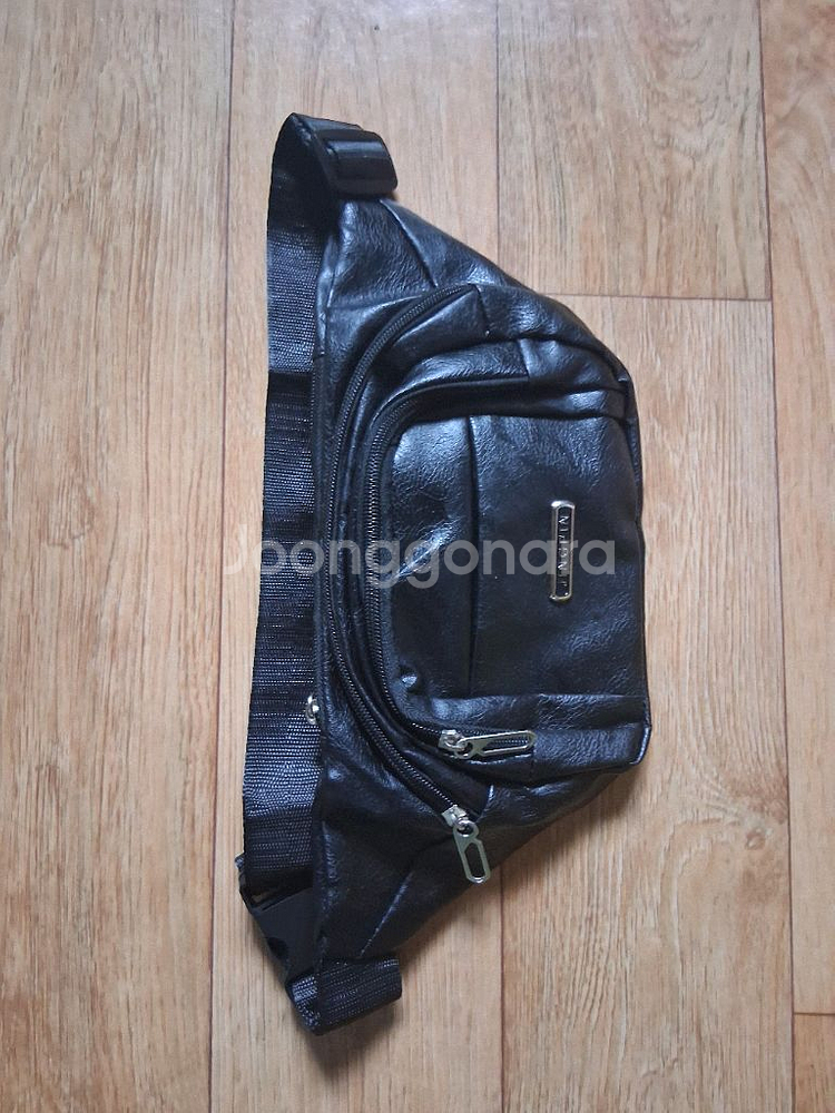 패션 가죽 크로스백/힙색.블랙0572 남여.공용.사진 참고하세요. 사진 그대로예요--3