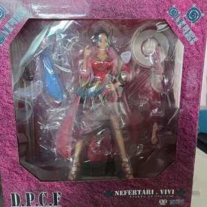 원피스 네페르타리 비비 피규어