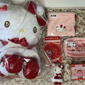 키티 윈터 겨울 크리스마스 쿠지 인형 마스코트 키링 보관함 파우치 미개봉 새상품