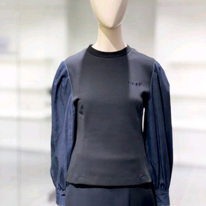 럭키슈에뜨 소매 우븐 긴팔 티셔츠