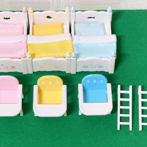 실바니안 아기가구 세트 (전시용) 침대 + 아기식탁의자