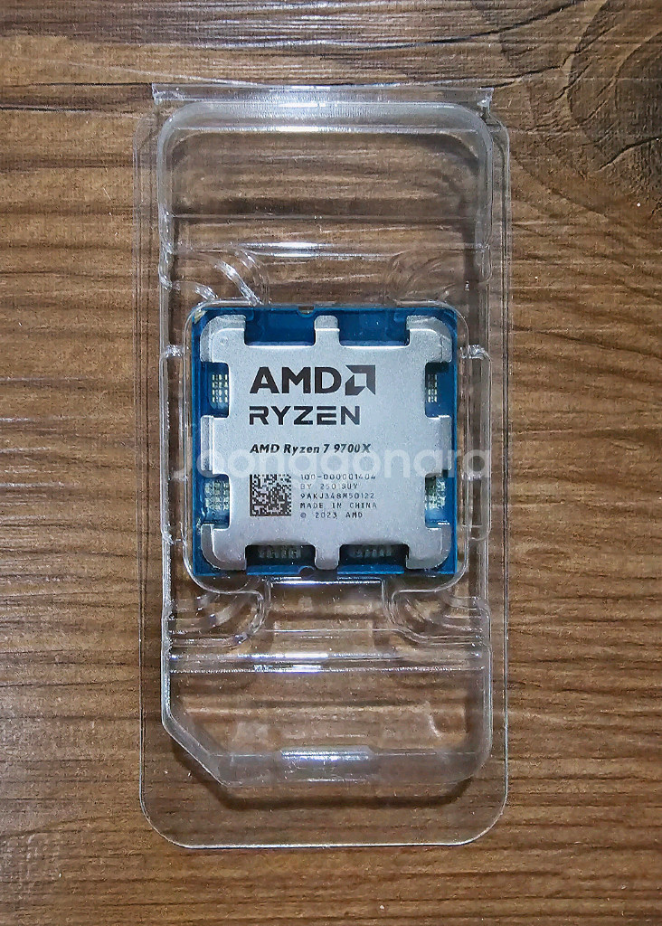 AMD 라이젠 7 9700X 미개봉 새제품--0