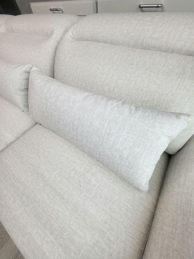 디아 패브릭 모션 슬라이드 무빙 리클라이너 4인용 소파, 크림 베이지 이미지