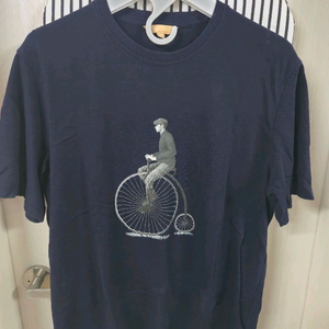 빈폴 자전거 프린트 반팔 티셔츠