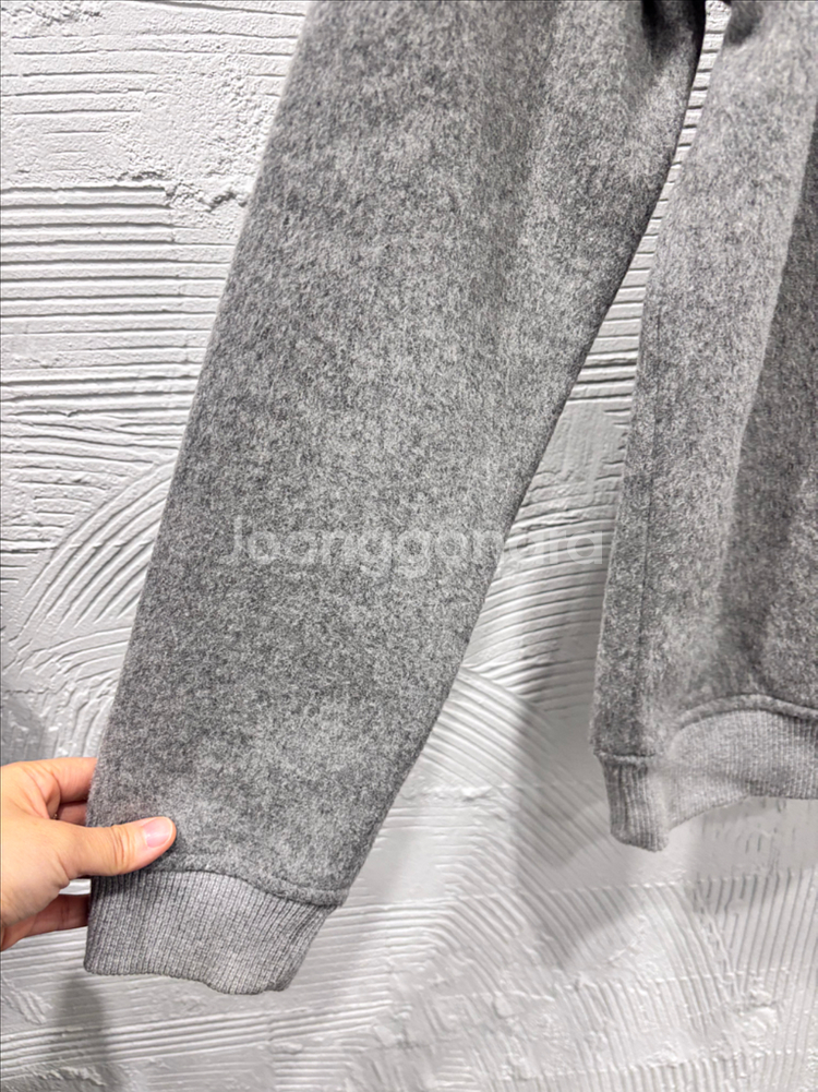 얼바닉 그레이 울맨투맨--3