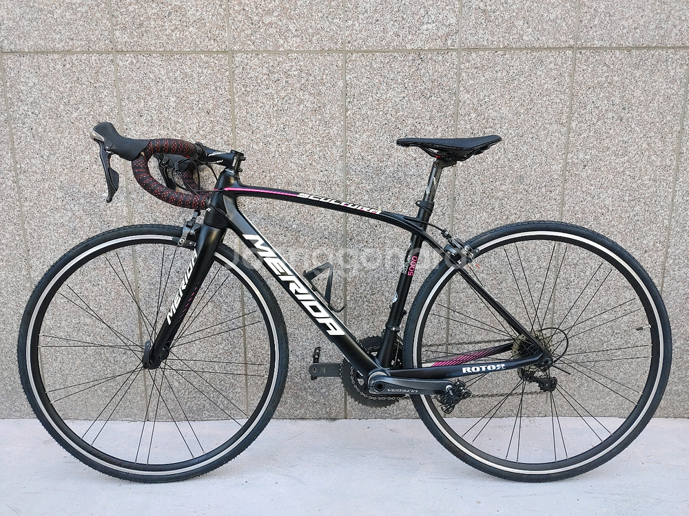 상태 좋은 16년 메리다 스컬트라5000 풀 울테그라 카본 로드자전거 XS사이즈 팔아요.--6