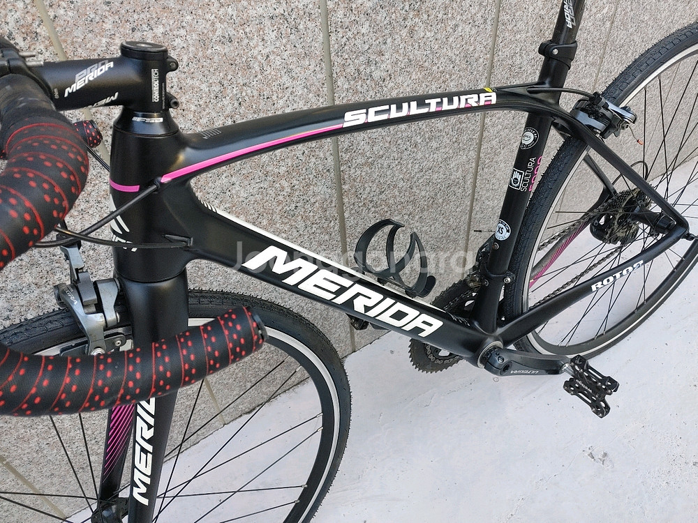 상태 좋은 16년 메리다 스컬트라5000 풀 울테그라 카본 로드자전거 XS사이즈 팔아요.--9