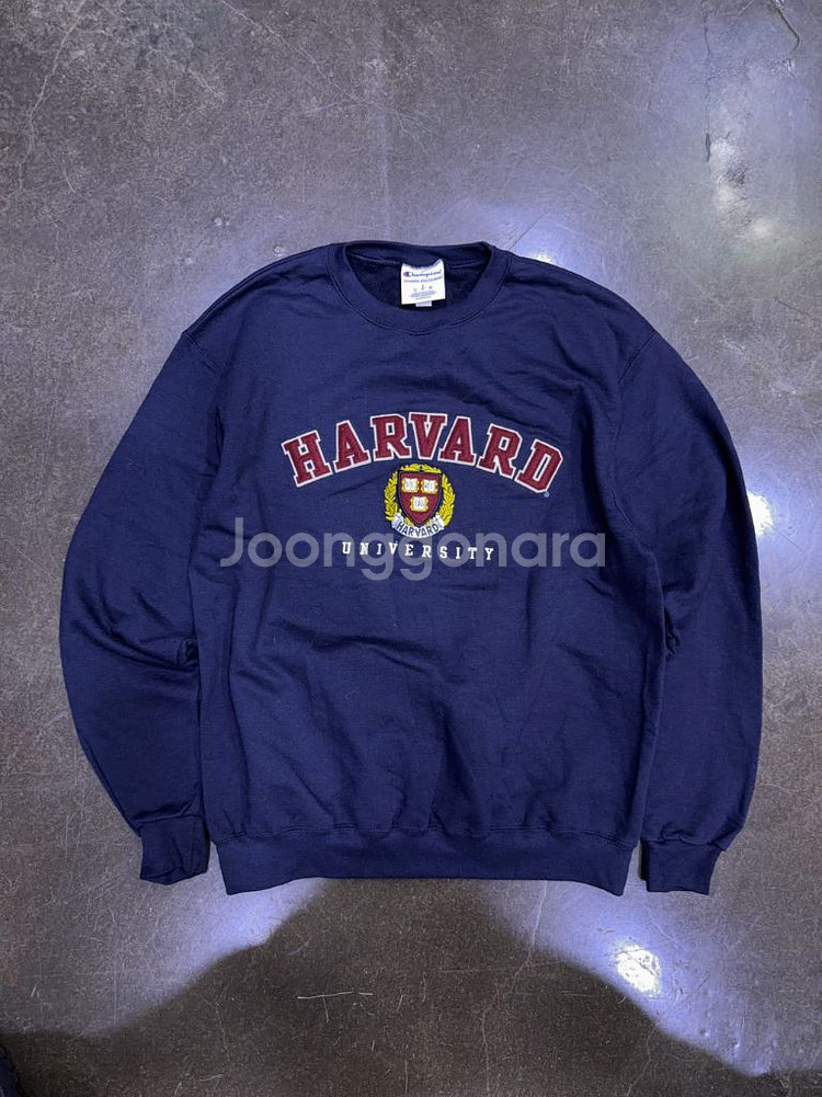 챔피온 하버드 대학교 패치 자수 맨투맨 스웻셔츠 네이비 L--0