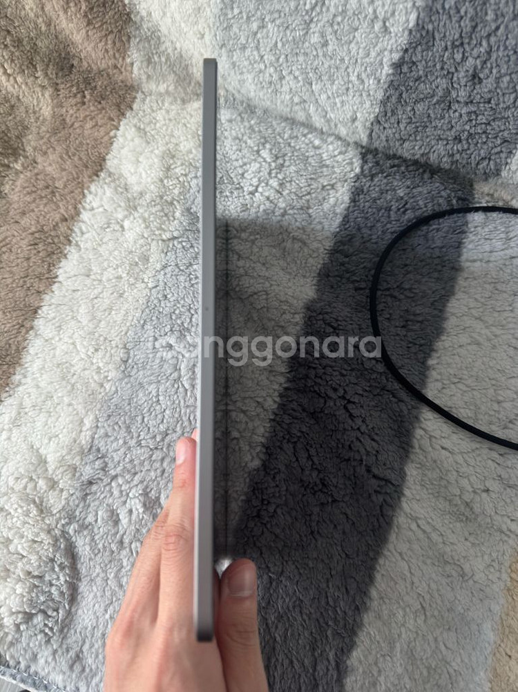 아이패드 프로 11 m2 (4세대) 제품 팝니다.--3