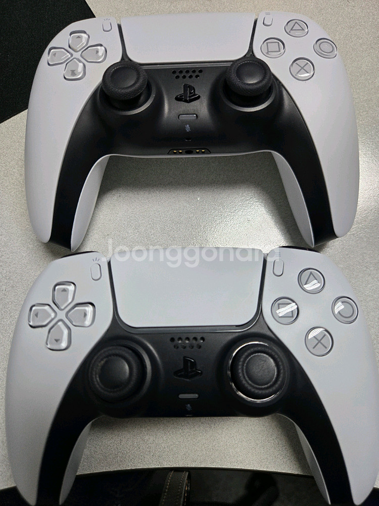 PS5 듀얼센스 컨트롤러 2개--0