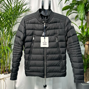 몽클레어 아미오 패딩자켓 3사이즈