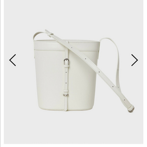 아초이 트롱코 버킷백 밀크