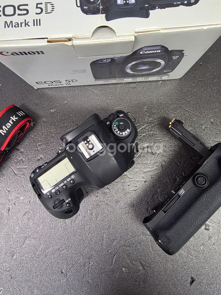 캐논5dmark3 캐논오막삼 정품세로그립포함 판매합니다--2