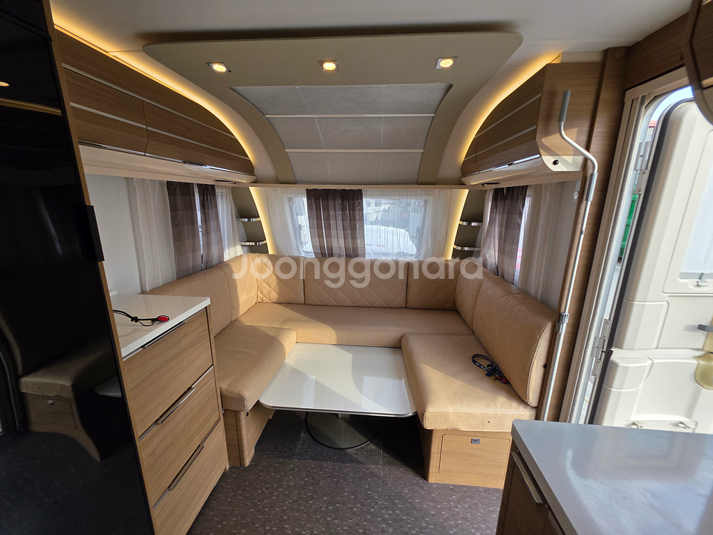 아드리아 아도라 542UL 19년식 판매가 2,300만원--5