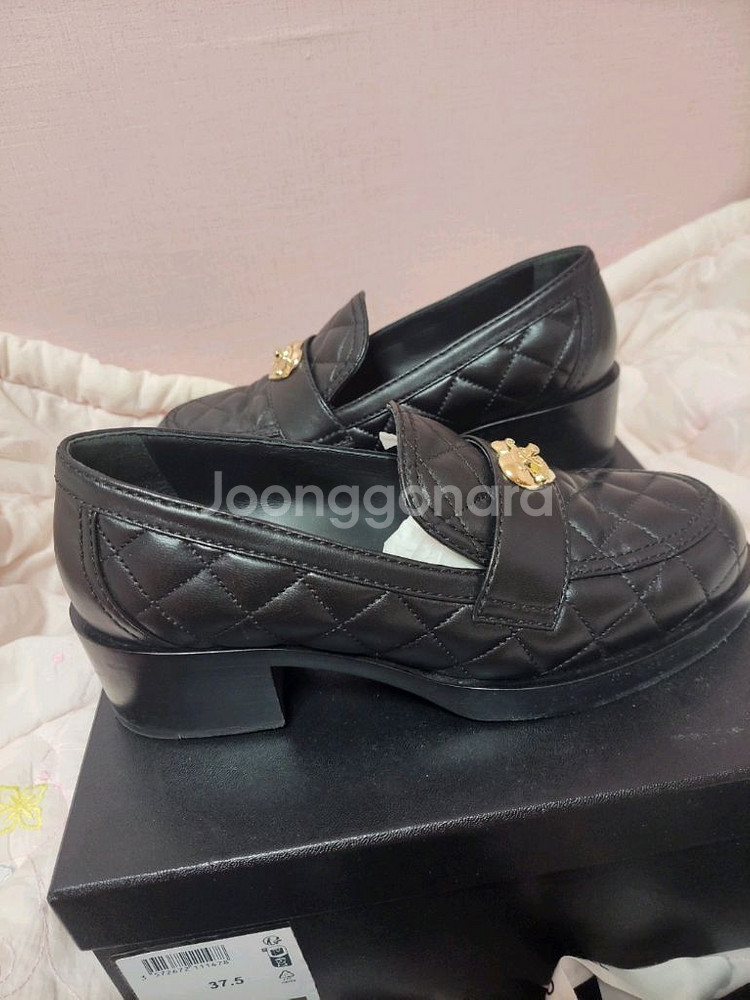 정품)최저가급처5번정도신은! 샤넬 하트 로고 로퍼 구두--7