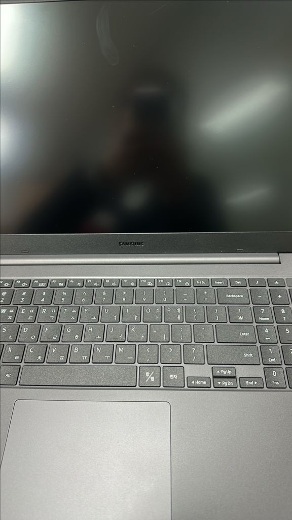 삼성 노트북 NT550xez 이미지