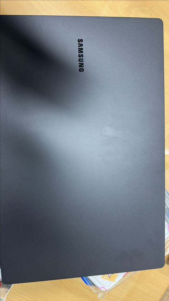 삼성 노트북 NT550xez 이미지