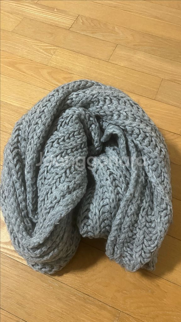 목도리 머플러 회색 그레이 팝니다--0