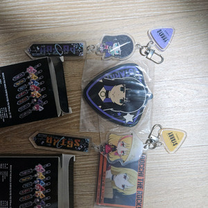 봇치더락 pa씨, 이지치 세이카 굿즈, 한복키링등