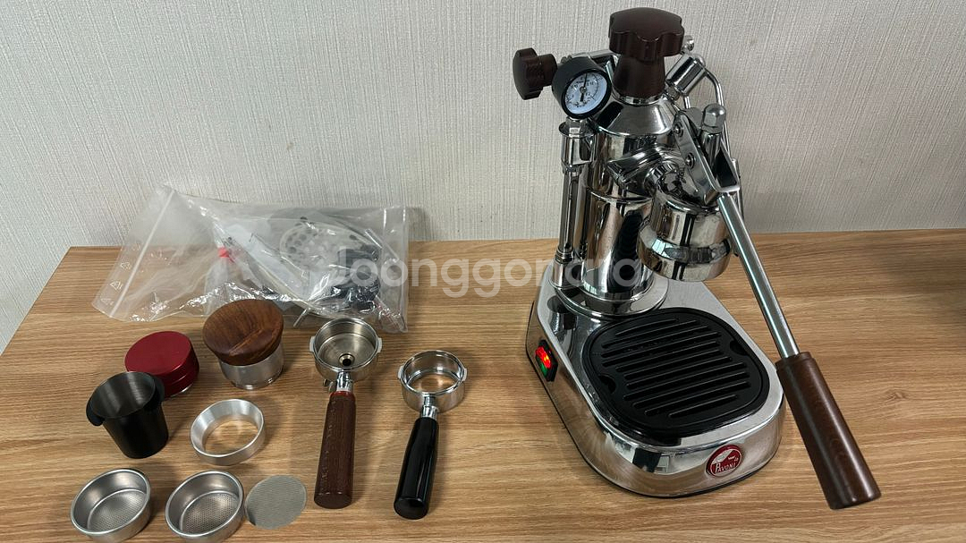 라파보니유로피꼴라--0