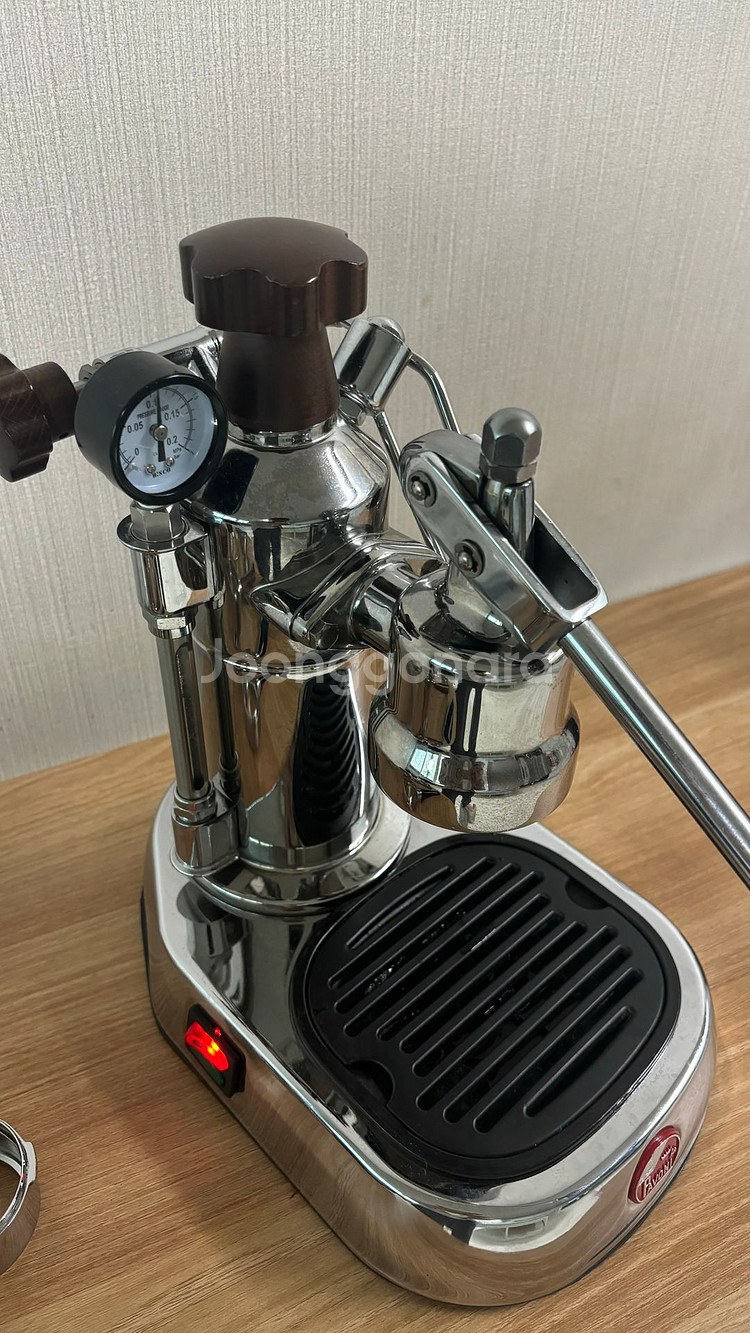 라파보니유로피꼴라--2