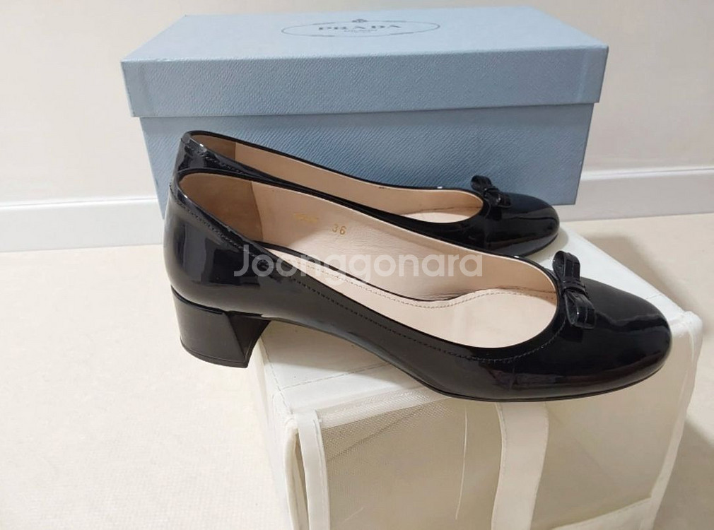 [프라다]정품 에나멜 구두 36사이즈--6