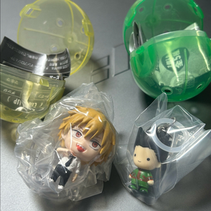 체인소맨 덴지 , 헌터헌터 곤 가챠피규어 판매합니다.