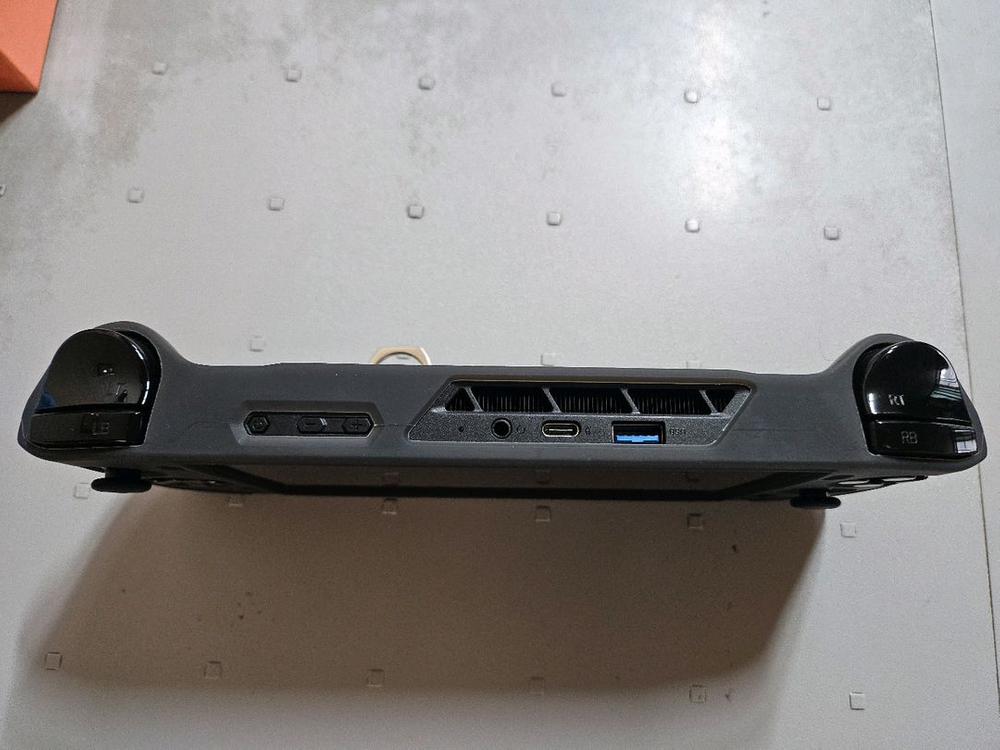 ONEXPLAYER UMPC 휴대용 PC 팝니다--3