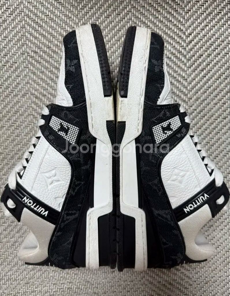 루이비통 트레이너 스니커즈--3