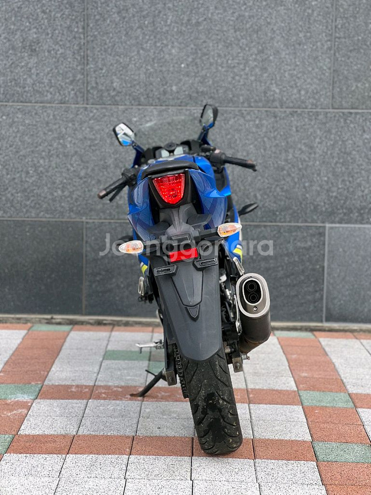 스즈키 GSX-R125 ABS--3