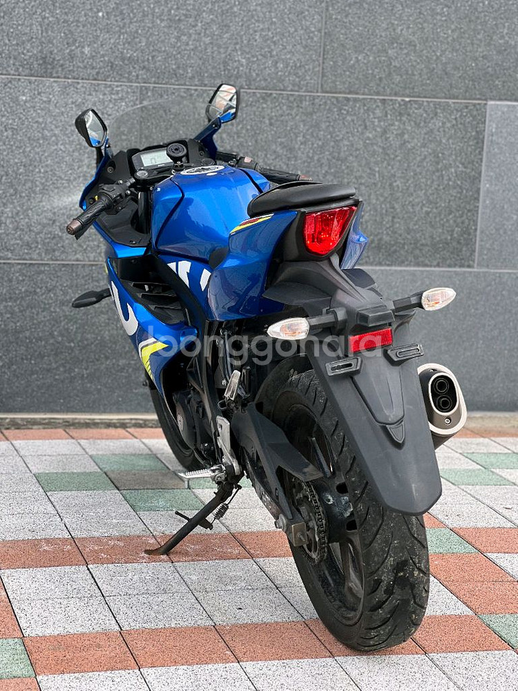 스즈키 GSX-R125 ABS--2