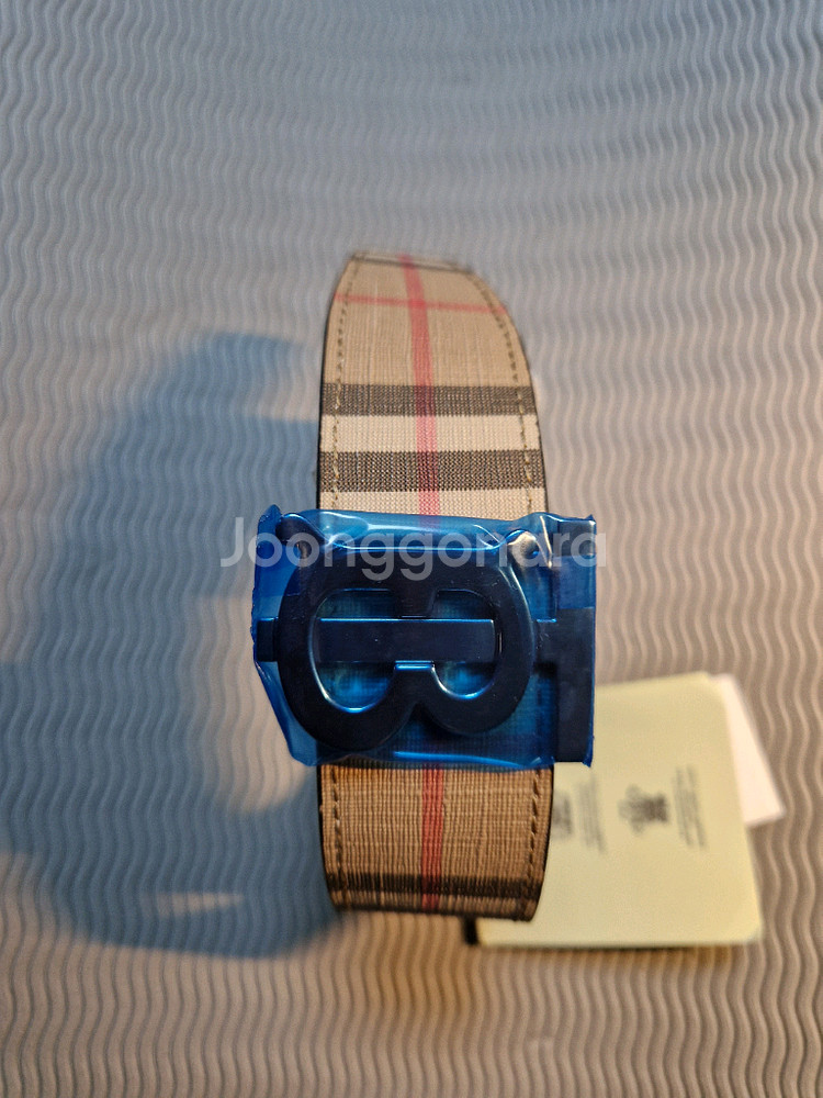 버버리 TB 리버시블 체크 벨트 새상품--4