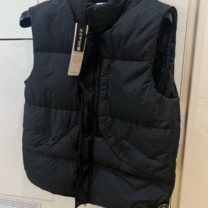 24fw 스톤아일랜드 크링클랩스패딩조끼 L (새상품급)