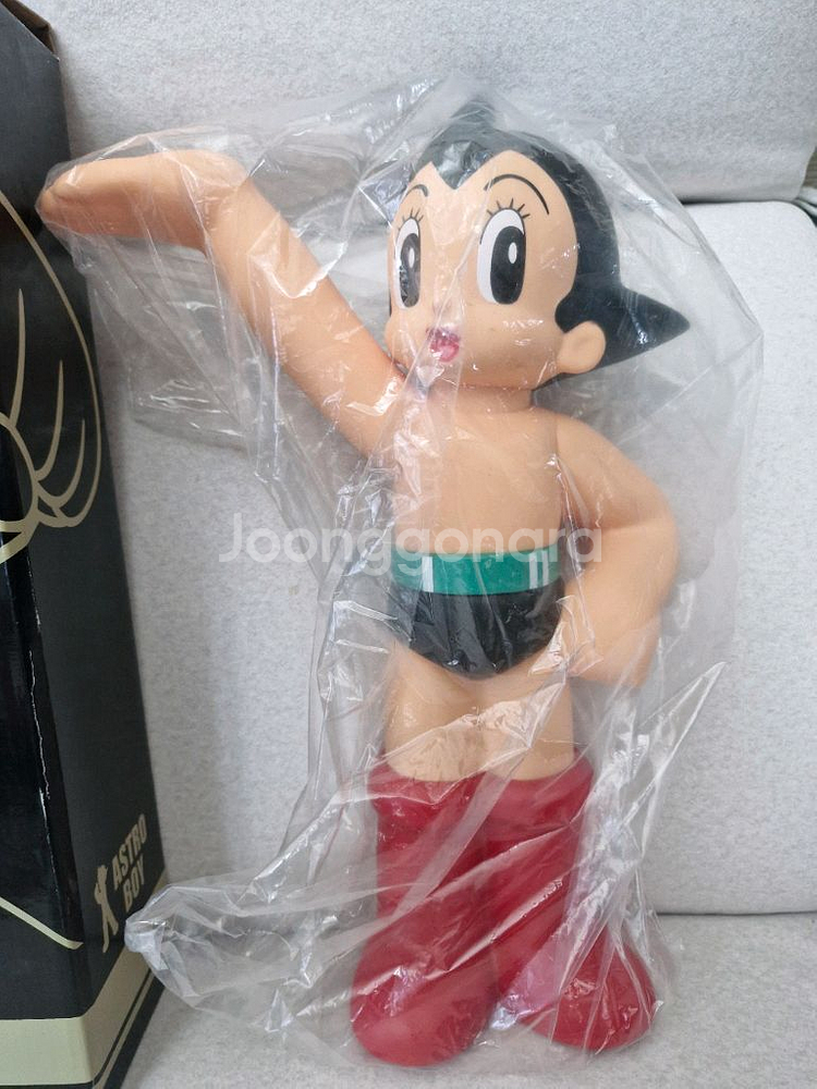 아스트로맨 데뷔 70주년 아톰 대형 피규어--1