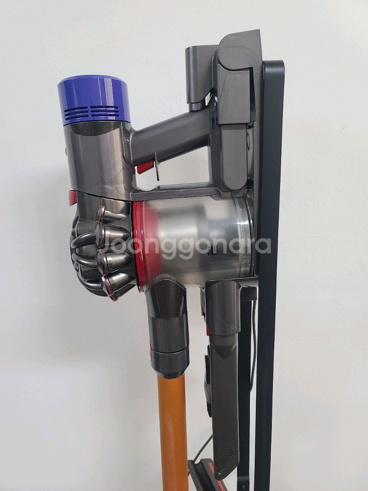 다이슨 V8 앱솔루트 무선청소기(삼성배터리>43분 연속작동,별도거치대 포함,전체해체하여 Cleaning완)--5