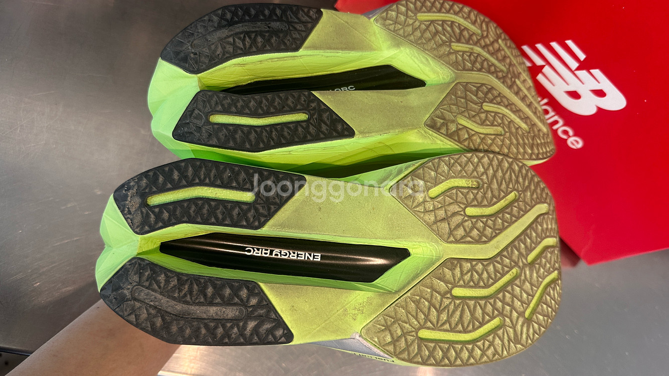 뉴발란스 SC Trainer V3 런닝화 265mm--4