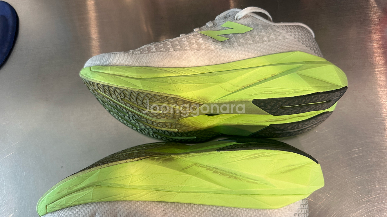 뉴발란스 SC Trainer V3 런닝화 265mm--3