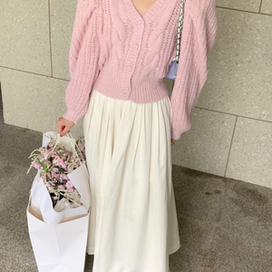 바이씨니 바잉 사랑스러운가디건 핑크 판매합니다